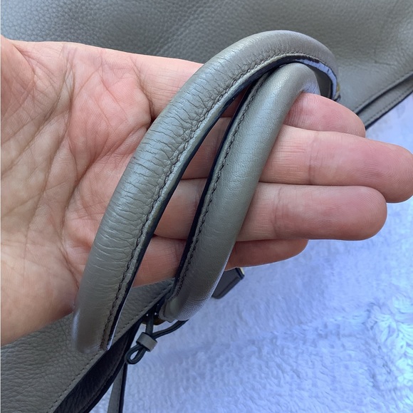 NICE genuine leather PRADA tote bag 🌷🌷 - Picture 10 of 16